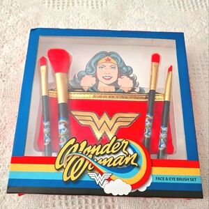 Wonder Woman Face Eye Brush Set ✨️
